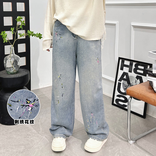 宛宛家牛仔裤百搭时尚