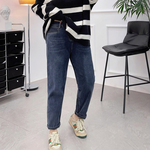 显瘦百搭九分哈伦裤牛仔裤