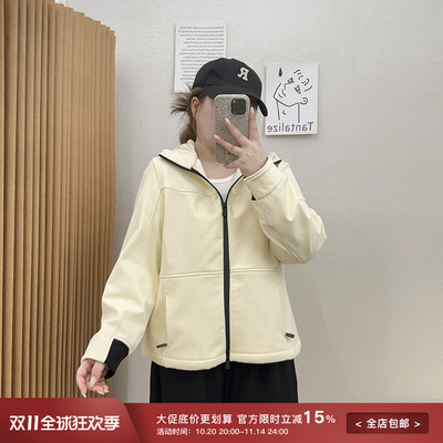 宛宛大码女装秋冬季胖MM连帽冲锋衣夹克休闲户外运动软壳外套