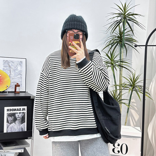 宛宛家条纹卫衣百搭时尚