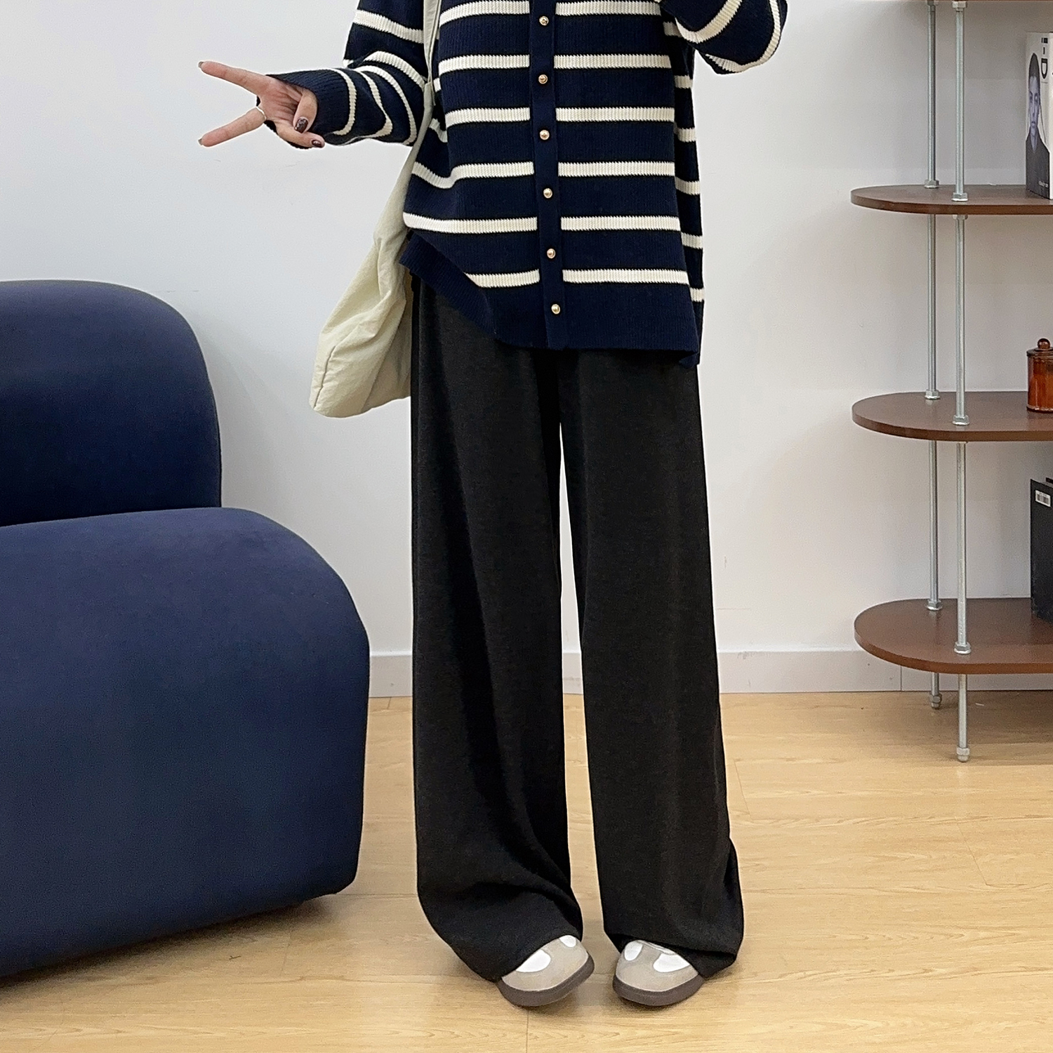 宛宛大码宽松慵懒风垂感直筒休闲裤女冬季胖mm高腰显瘦阔腿糯米裤