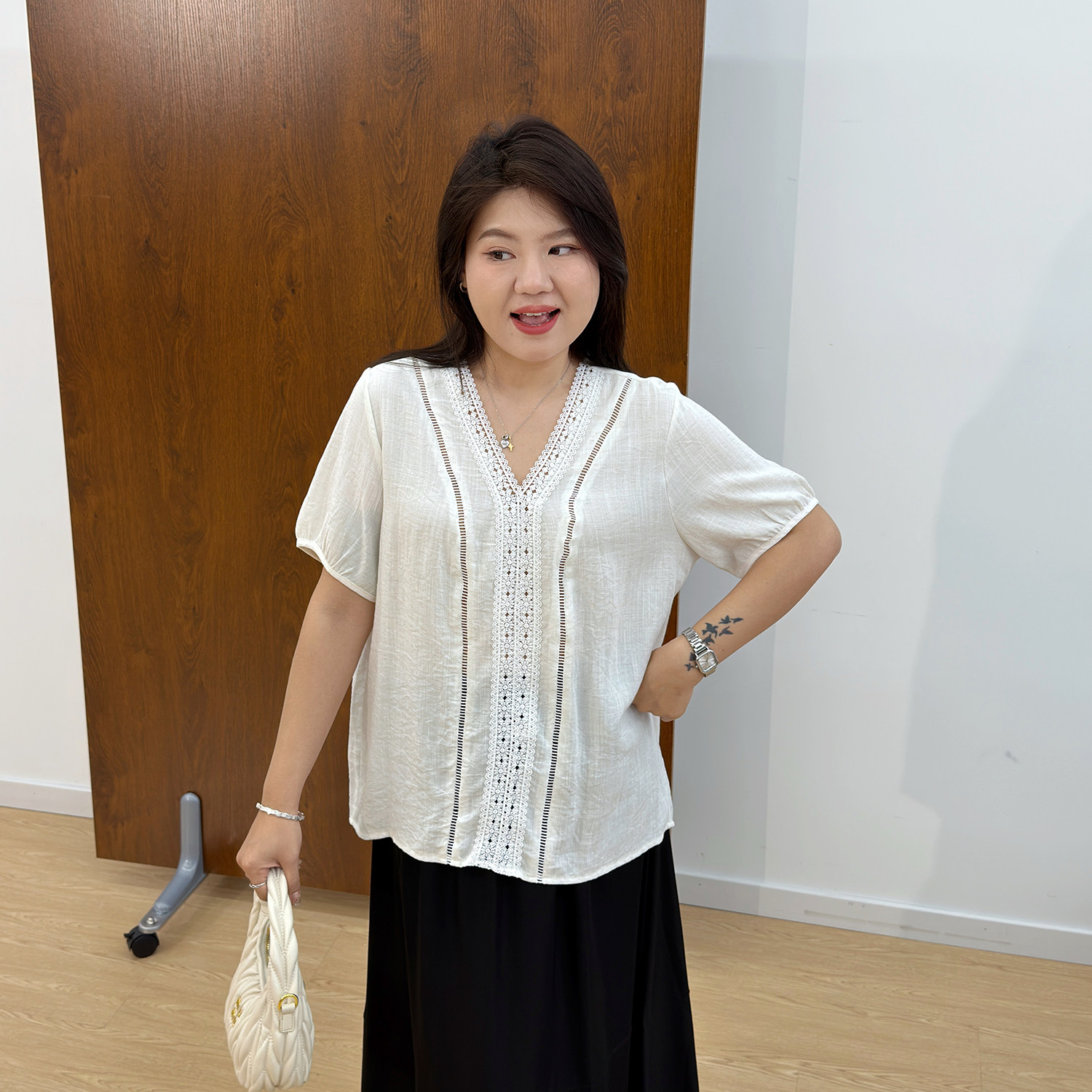 宛宛大码胖MM棉麻衬衫女夏季新款文艺衬衣复古风宽松显瘦薄款上衣图片