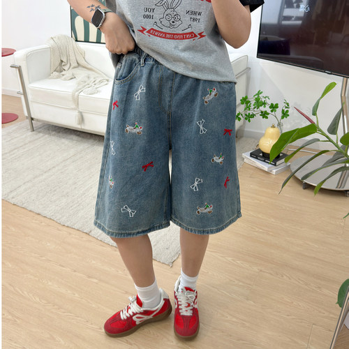 宛宛大码女装设计感刺绣牛仔五分裤夏季胖mm高腰显瘦遮胯薄款中裤