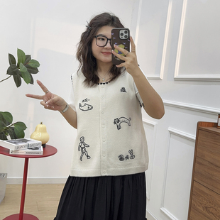 胖mm卡通立体刺绣针织马夹叠穿宽松毛衣背心 早春新款 宛宛大码 女装