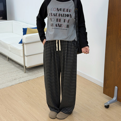宛宛大码黑灰色格子休闲裤女秋季新款胖mm显瘦宽松慵懒直筒阔腿裤