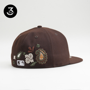 韩国代购 NEWERA纽亦华佩斯利花纹5950平沿全封闭棒球帽NY洋基棕色