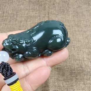 天然新疆和田玉青玉原石雕刻手把件貔貅招财进宝保真支持全国复验