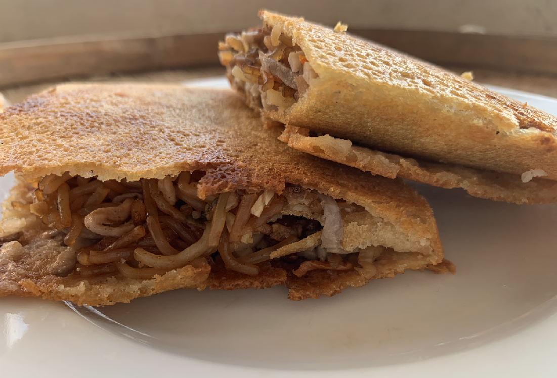 建阳锅巴包芋头丝腌菜宵夜