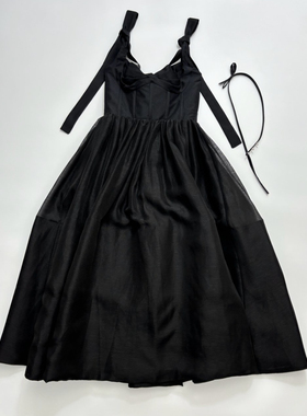 赫本风小黑裙～野餐风格中长款蝴蝶结吊带连衣裙