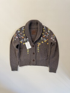 温暖 STREET•花园考津刺绣花朵毛衣针织开衫 THE SHY