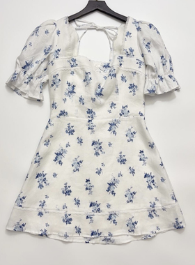 智秀同款复古方领泡泡袖碎花连衣裙