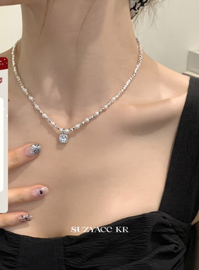 suzyacc kr轻奢超闪合成锆石吊坠碎银项链2024新款气质高级锁骨链