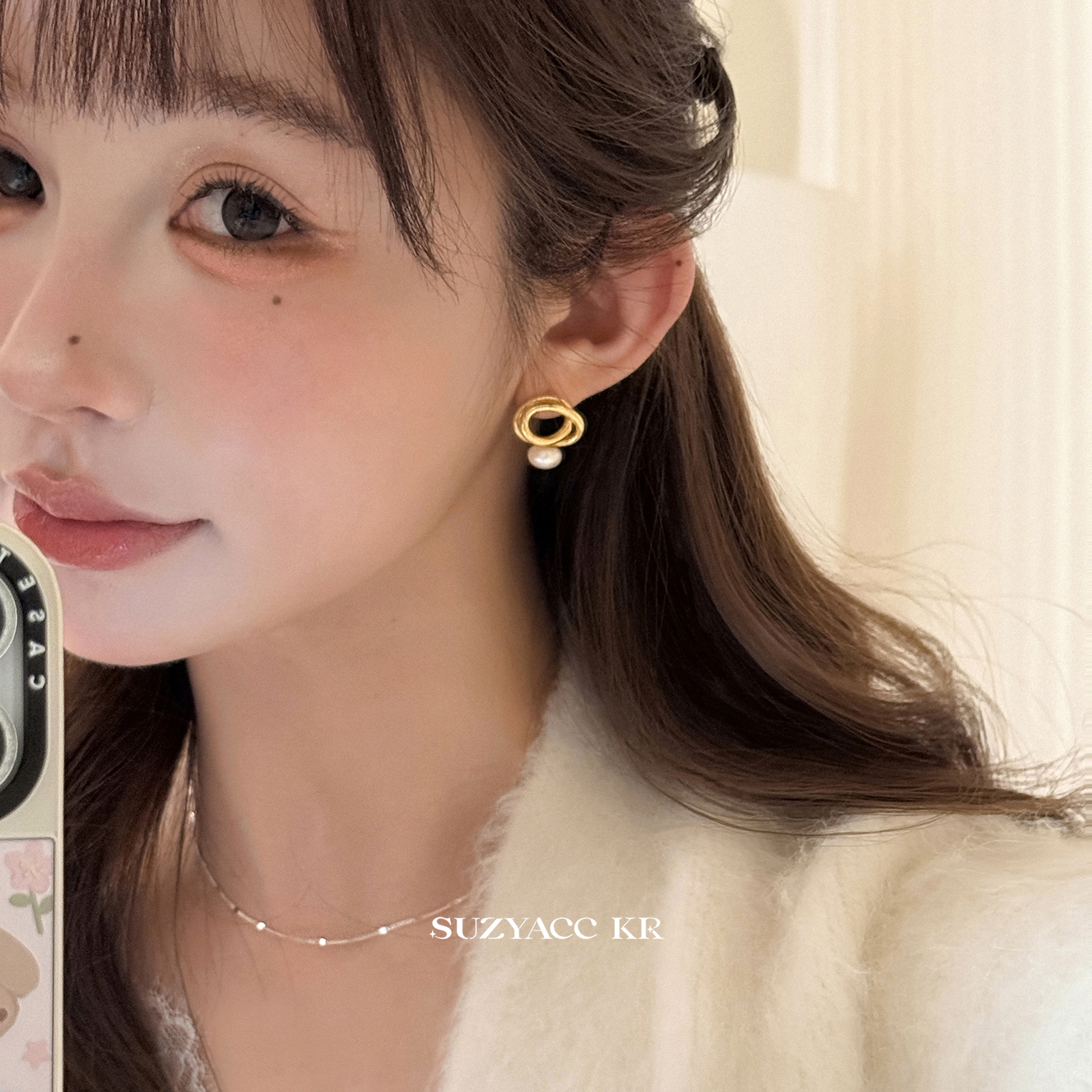 suzyacc kr高级感金属几何珍珠耳环女2025新款气质温柔小众耳钉
