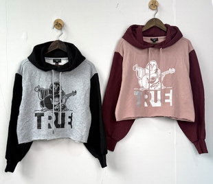 原 true religion真实信仰女生短裤加绒连帽卫衣