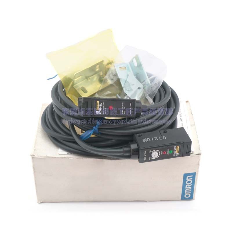 全新原装光电开关传感器对射型立式E3R-5E4,电子元器件市场,传感器,淘宝优惠券,粉丝福利购,淘宝优惠卷