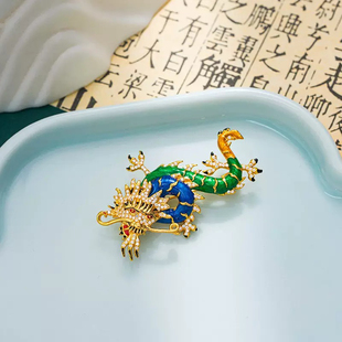 新中式国风复古龙形胸针女小众设计感高级气质百搭别针配饰送女友