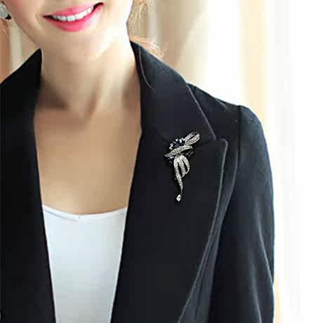 Broche femme en cristal autrichien - Ref 1178504 Image 4