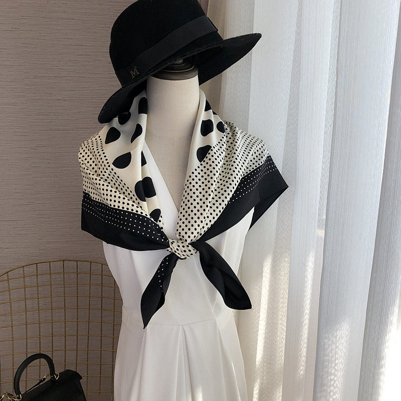 赫本风复古波点打孔设计带扣丝巾女士大方巾优雅气质围巾披肩两用