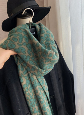 高级洋气绿色显白韩系围巾女士冬季新款气质仿羊绒柔软保暖厚围脖