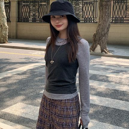 7AM10PM 天丝气质显瘦套装女深灰背心+浅灰长袖打底衫t恤真两件套