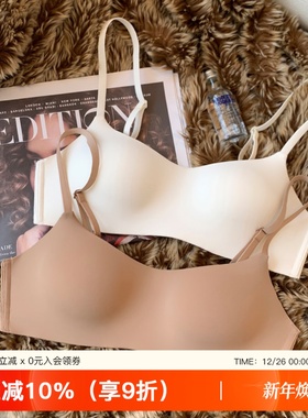 薄杯一片式无痕内衣女小胸聚拢上托光面新款无钢圈舒适透气文胸罩