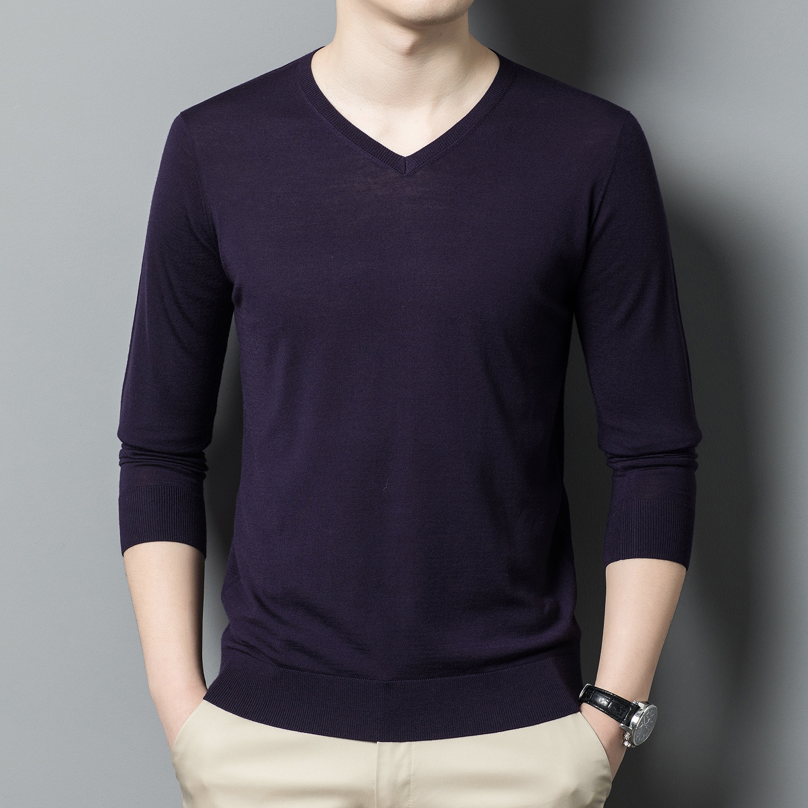 精纺鸡心领薄款美丽诺羊毛衫