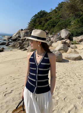 嘉言 2026春修身显瘦性感内搭女十三行新品条纹V领挂脖莱赛尔背心