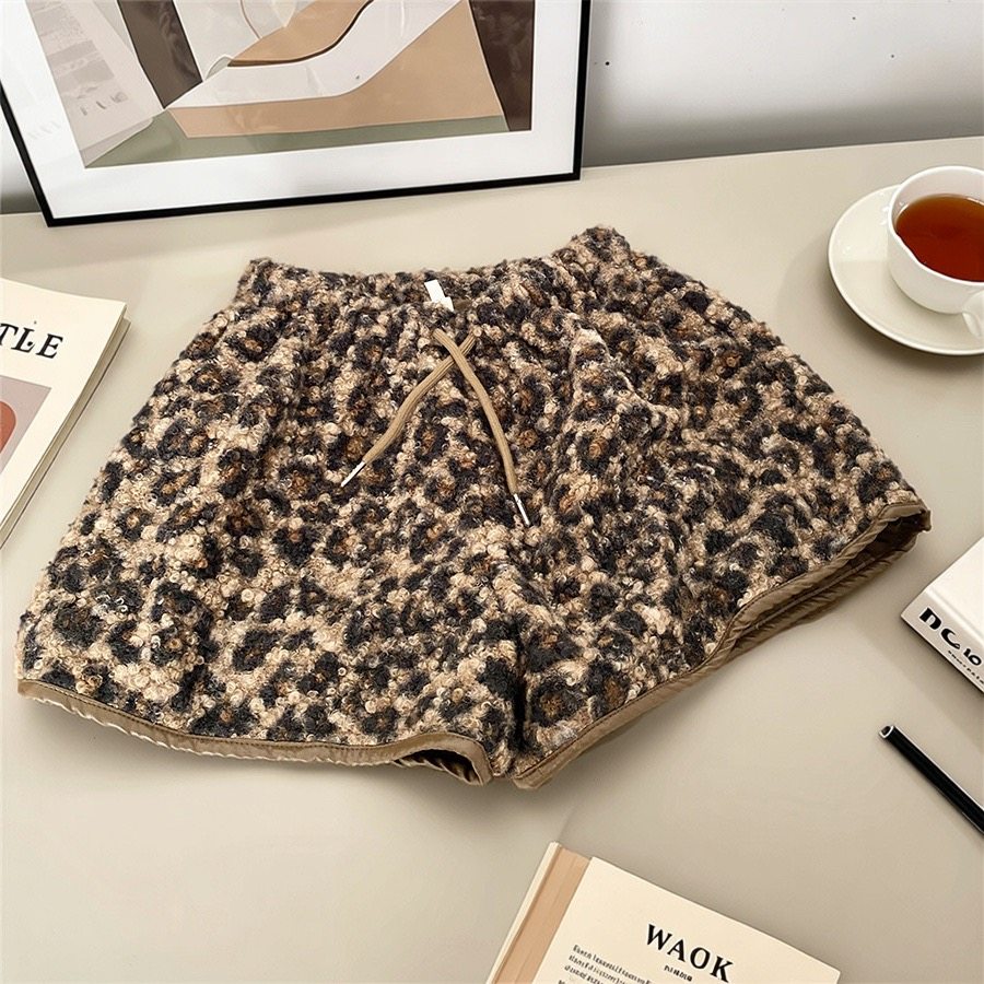 春秋新款豹纹羊羔绒短裤女高腰显瘦百搭休闲裤宽松直筒阔腿韩系,女装/女士精品,大码裤装,淘宝优惠券,粉丝福利购,淘宝优惠卷