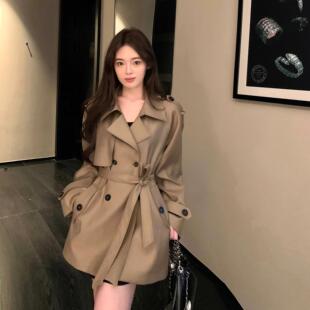 春秋收腰大衣 风衣外套女高级感2025新款 但你butyou 卡其色短版
