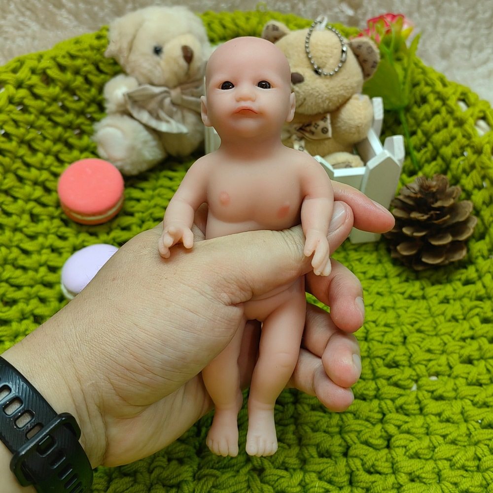 WW1572 跨境货源15cm硅胶重生娃娃 婴儿玩具礼物 6寸仿真迷你