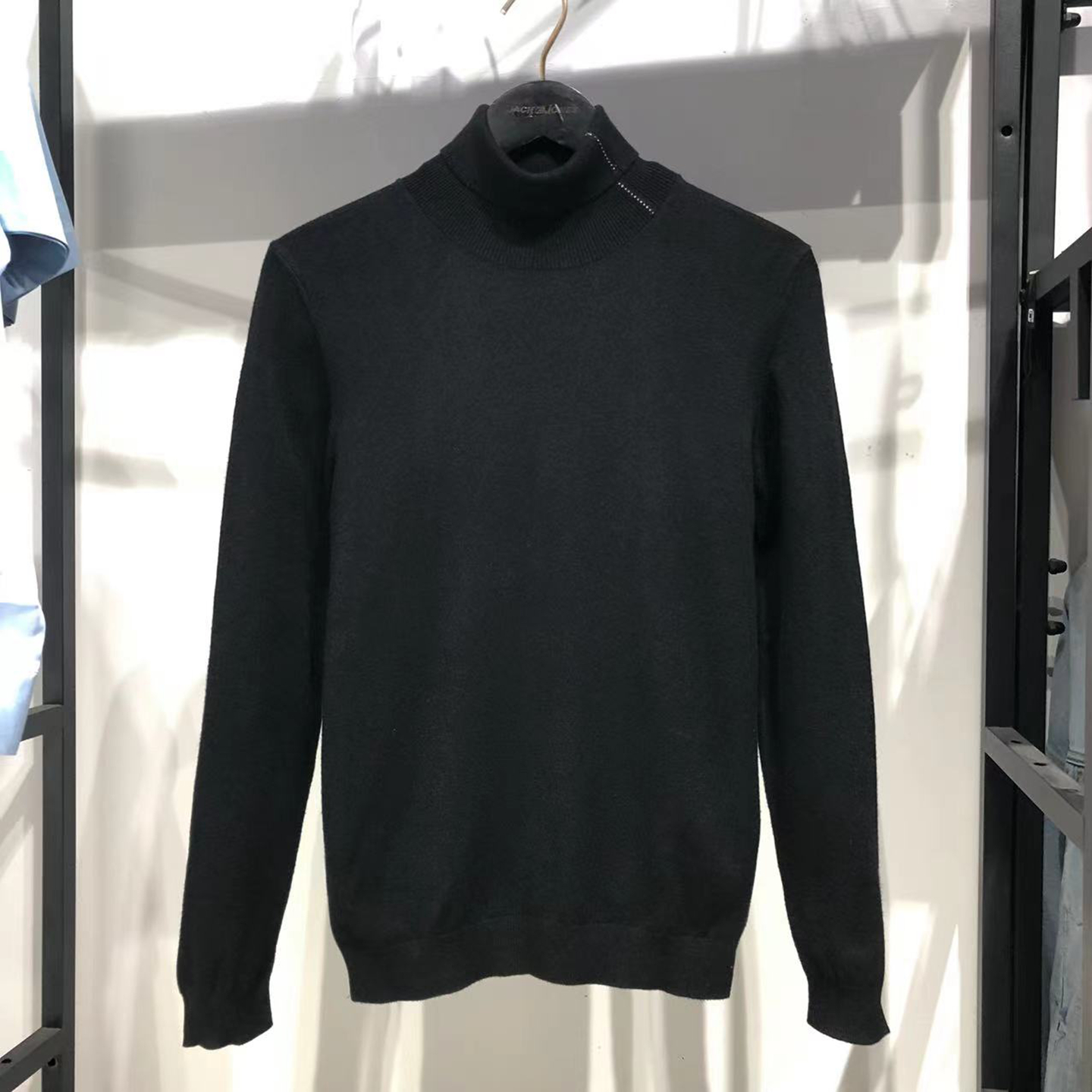 JJ家正品！秋款中厚毛衣针织衫黑