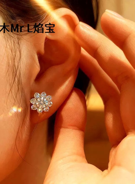 S925纯银镀pt950太阳花耳钉D色莫桑石气质围镶花朵百搭轻奢送女友