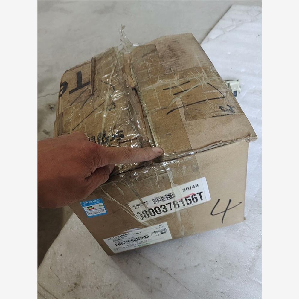 LC1D245M5C接触器，全新原装正品，包装有点破旧，议价商品