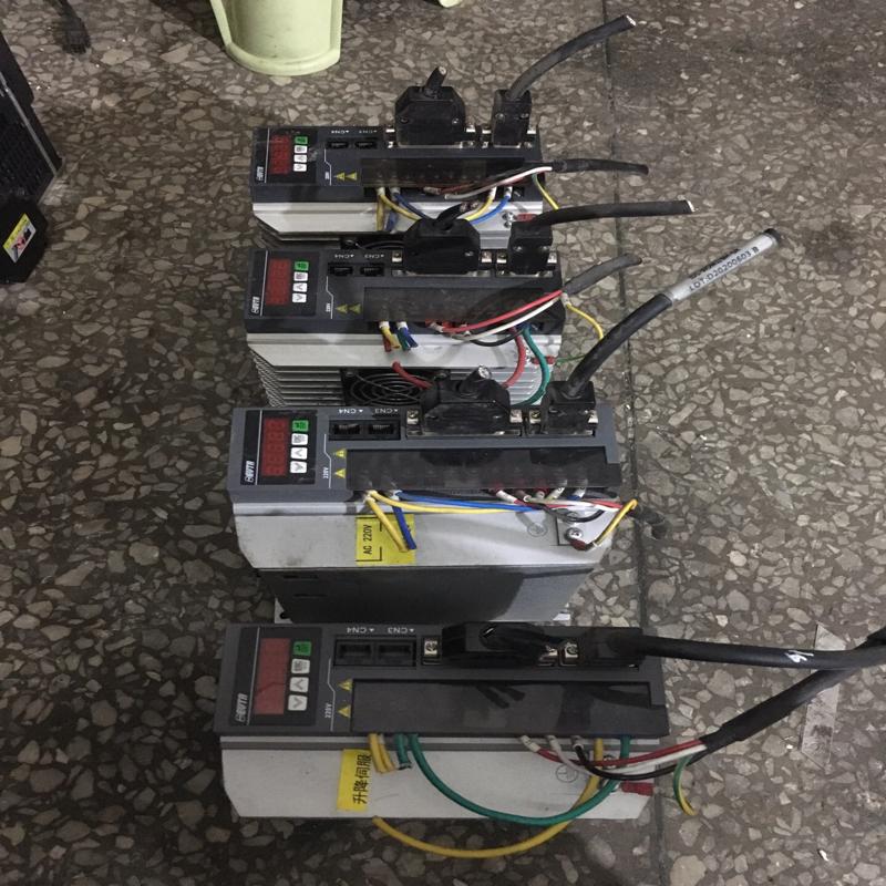 艾威图伺服驱动器，ID1008R0S，还有一台，ID议价商品