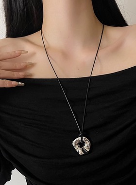 小众设计复古抽象镂空吊坠项链女