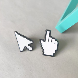 电脑鼠标光标手势手指箭头徽章码农牛马可爱衣饰包包金属勋章别针