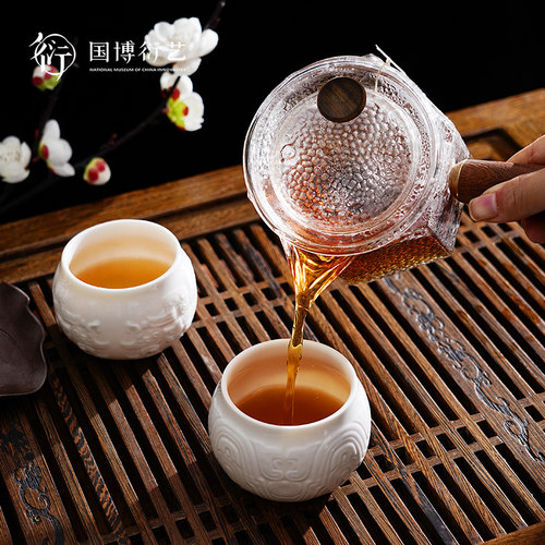中国国家博物馆大盂鼎主人对杯