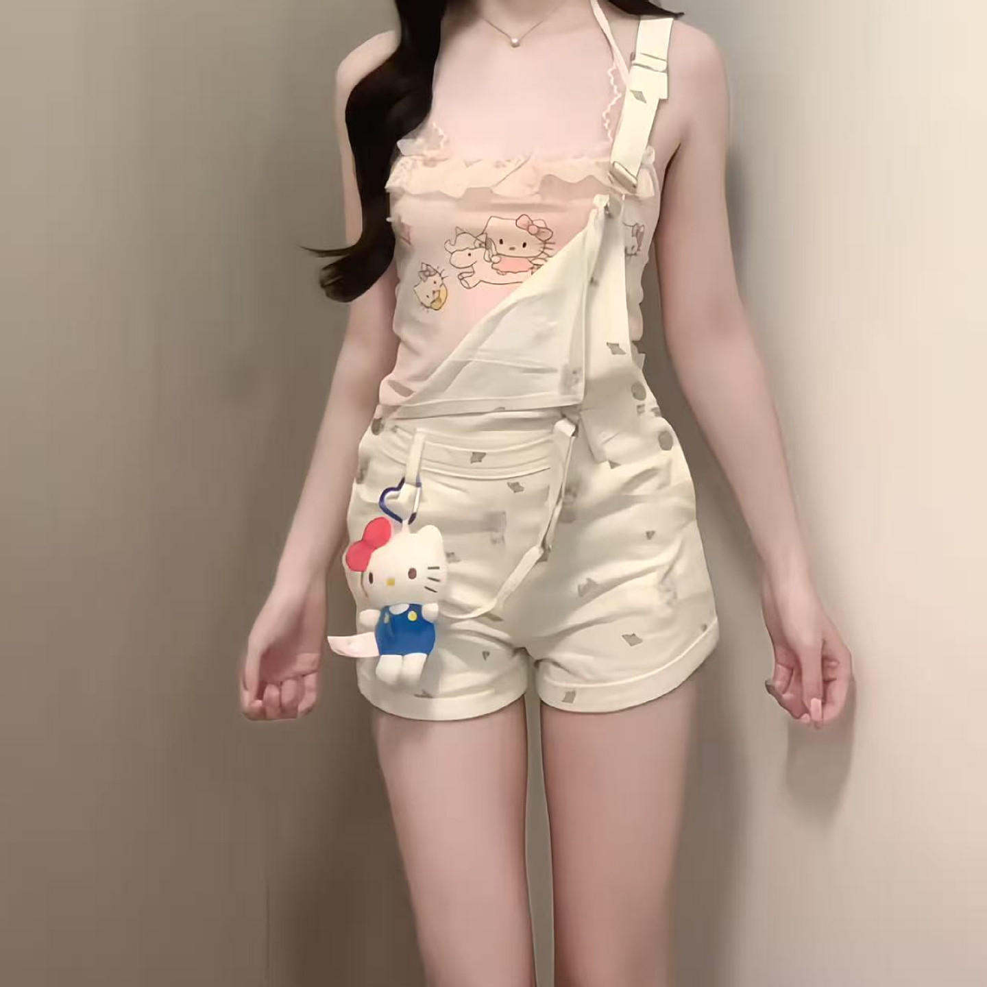 大码美式复古卡通印花牛仔背带短裤女夏季设计感甜美辣妹显瘦热裤