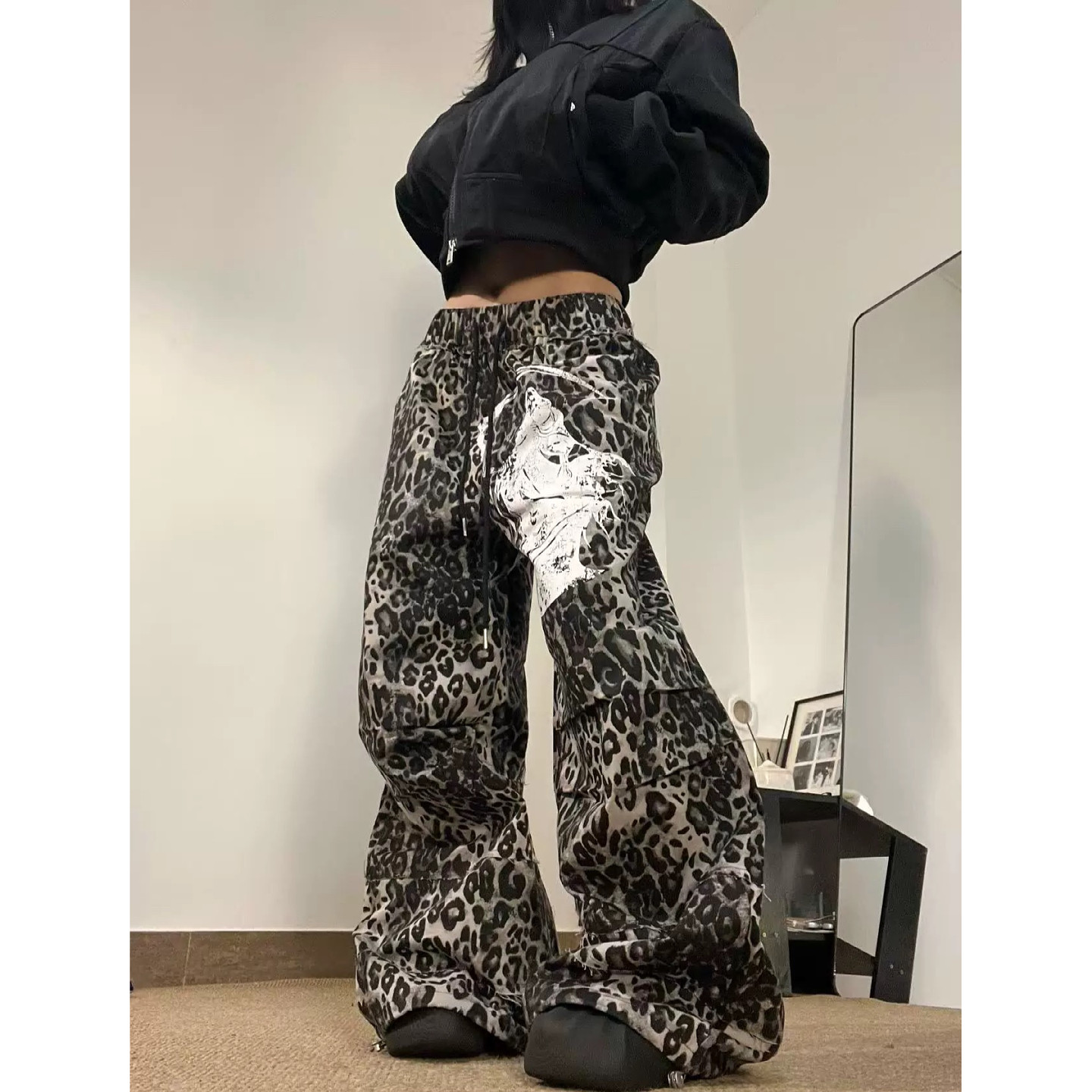 大码宽松破洞街头做旧拉链垂感