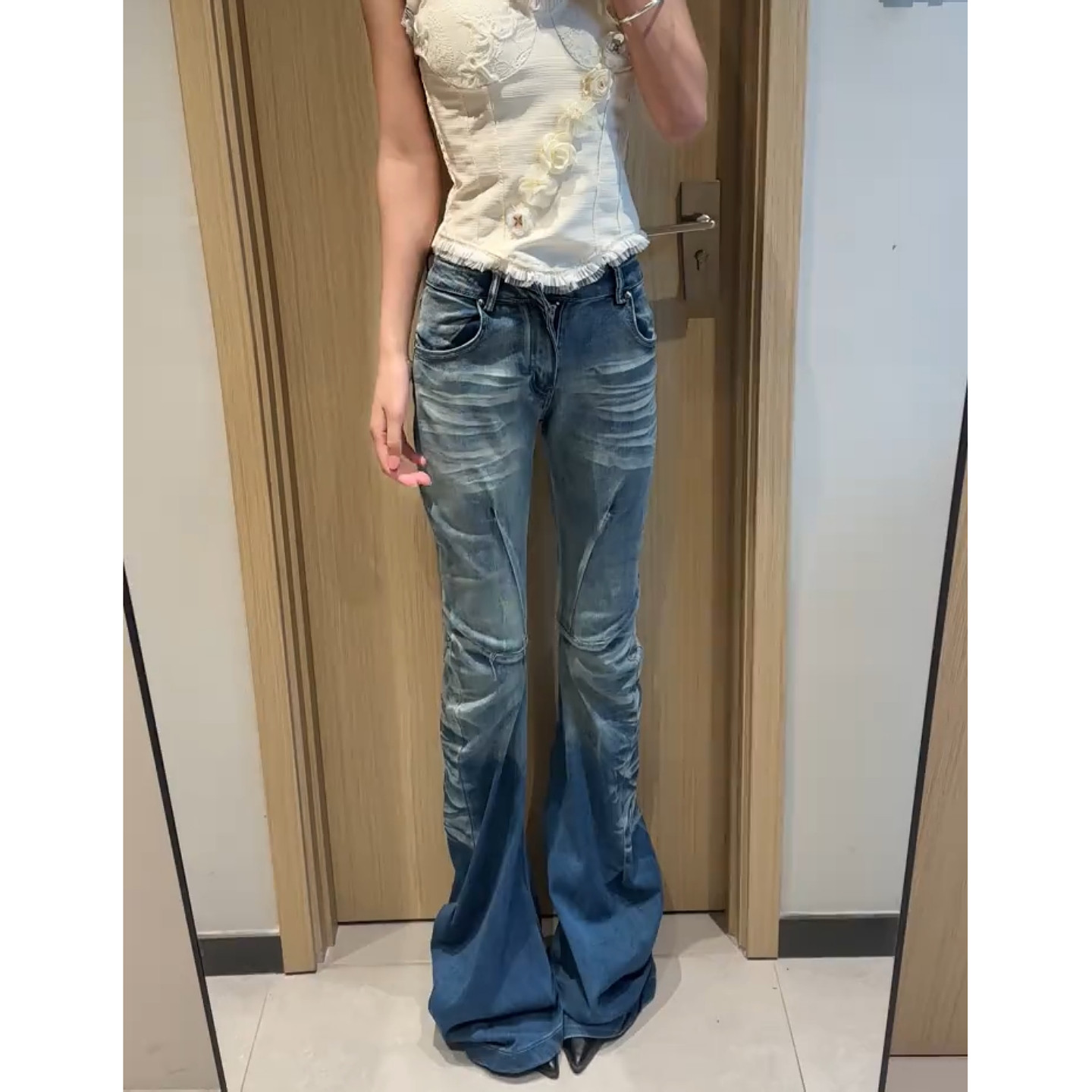 美式高街辣妹水洗打褶微喇牛仔裤女2026新款设计感修身喇叭拖地裤,女装/女士精品,大码裤装,淘宝优惠券,粉丝福利购,淘宝优惠卷