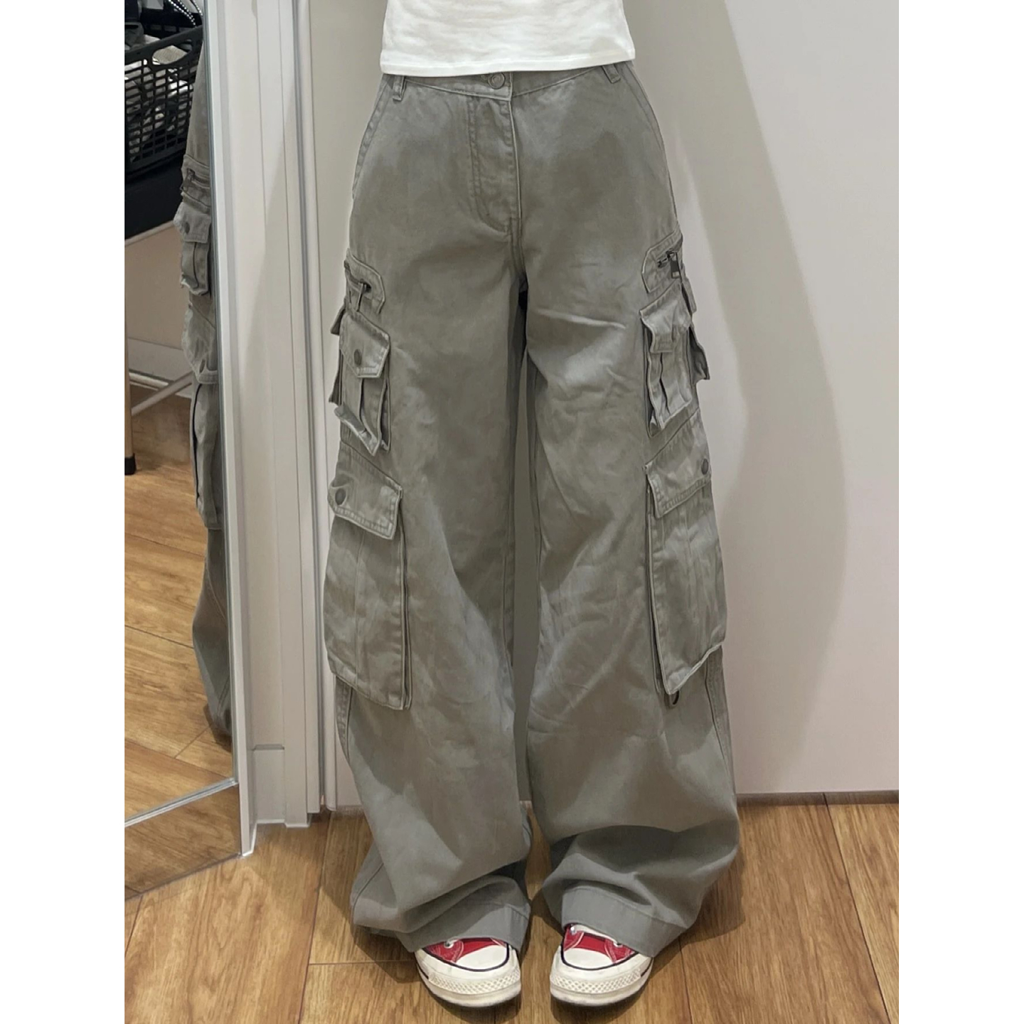 大码工装风多口袋牛仔阔腿裤女