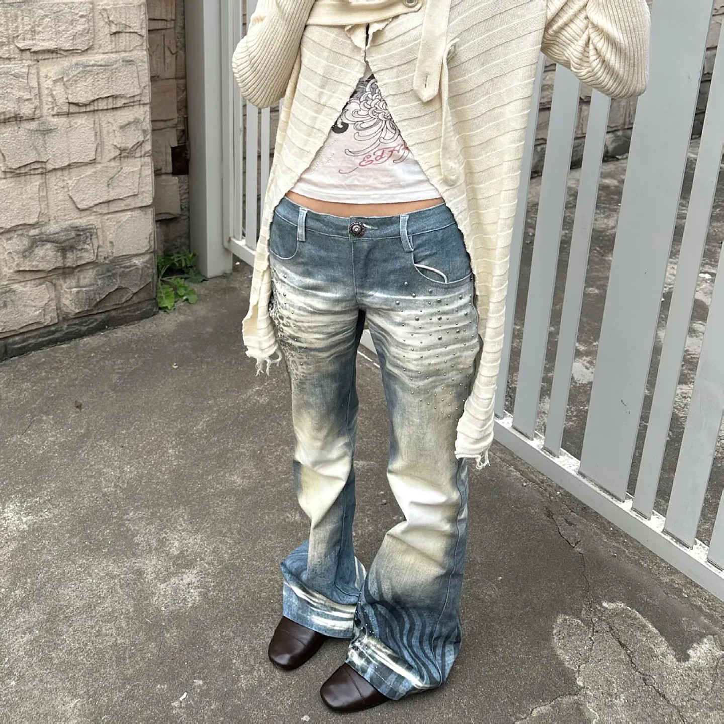 大码美式复古铆钉设计感微喇牛仔裤女秋季新款时尚个性斑马纹长裤
