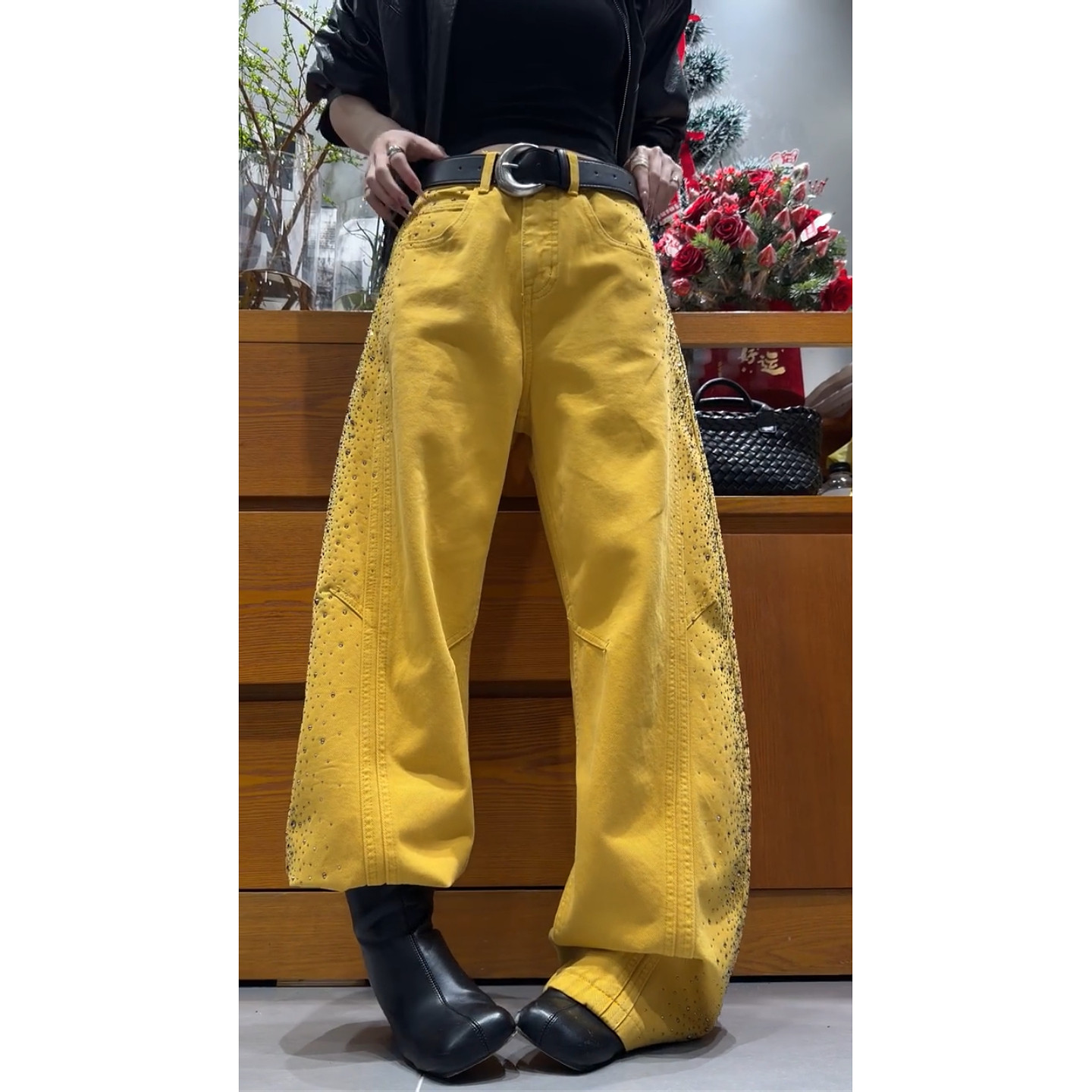 美式vibe复古黄色烫钻拼接牛仔裤女2026新款高街大码宽松弯刀长裤,女装/女士精品,大码裤装,淘宝优惠券,粉丝福利购,淘宝优惠卷