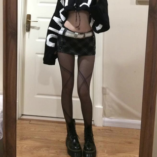 毛呢包臀超短裙潮 复古低腰铆钉黑白格纹半身裙女秋冬新款 大码 美式