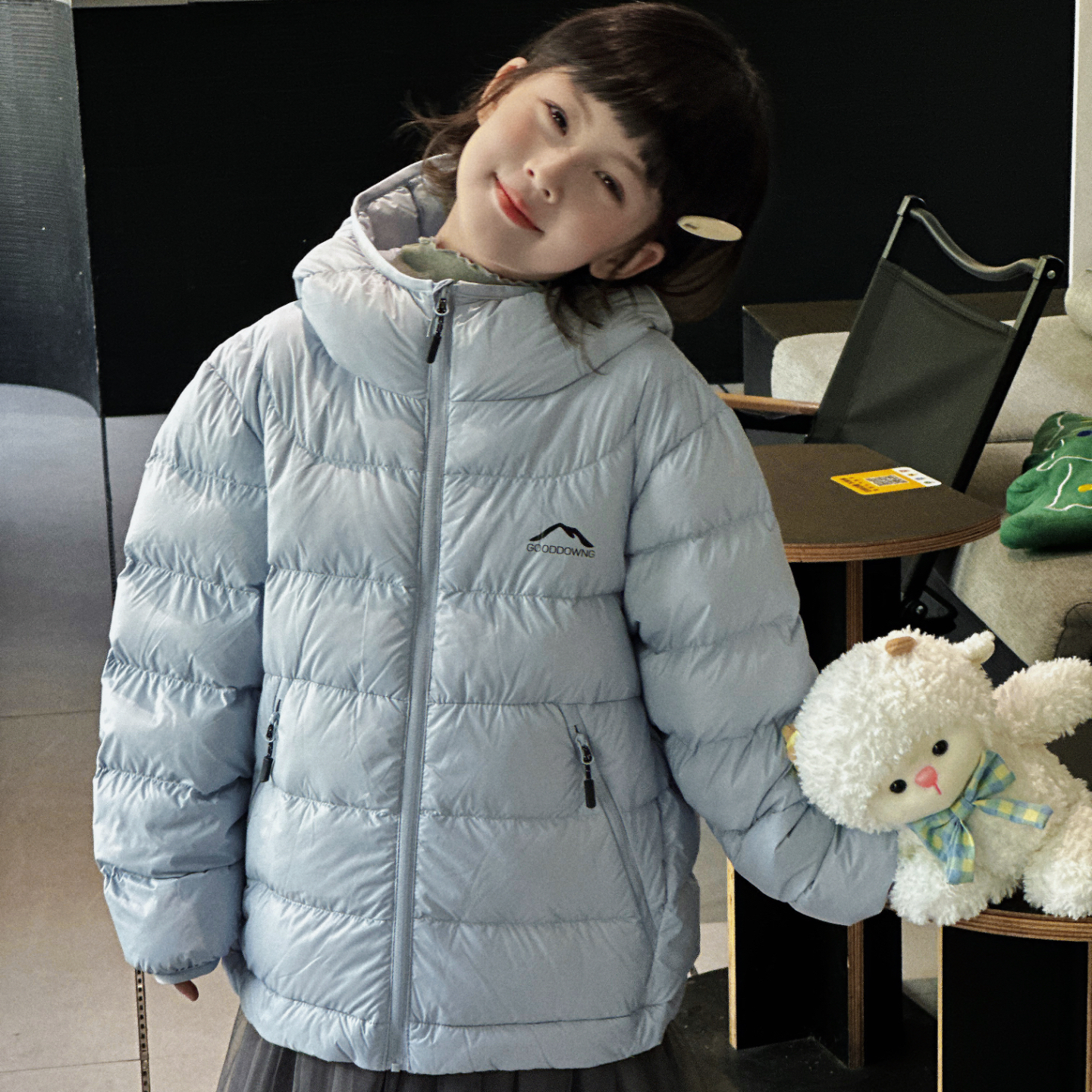 韩版童装女童羽绒服2025新款儿童洋气男童轻薄90白鸭绒中大童外套
