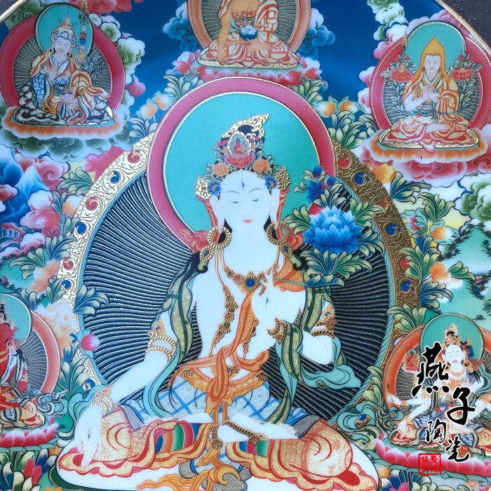 훌륭한 가치 JINGDEZHEN 도자기 고대 금 장식 도자기 접시 앉아 접시 교수형 접시 GUANYIN 벽 장식 거실 장식품