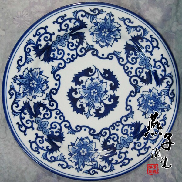 훌륭한 가치 JINGDEZHEN 도자기 파란색과 흰색 장식 도자기 접시 앉아 접시 교수형 접시 UNCANTHUS 꽃 벽 장식 접시 대외 무역 도자기
