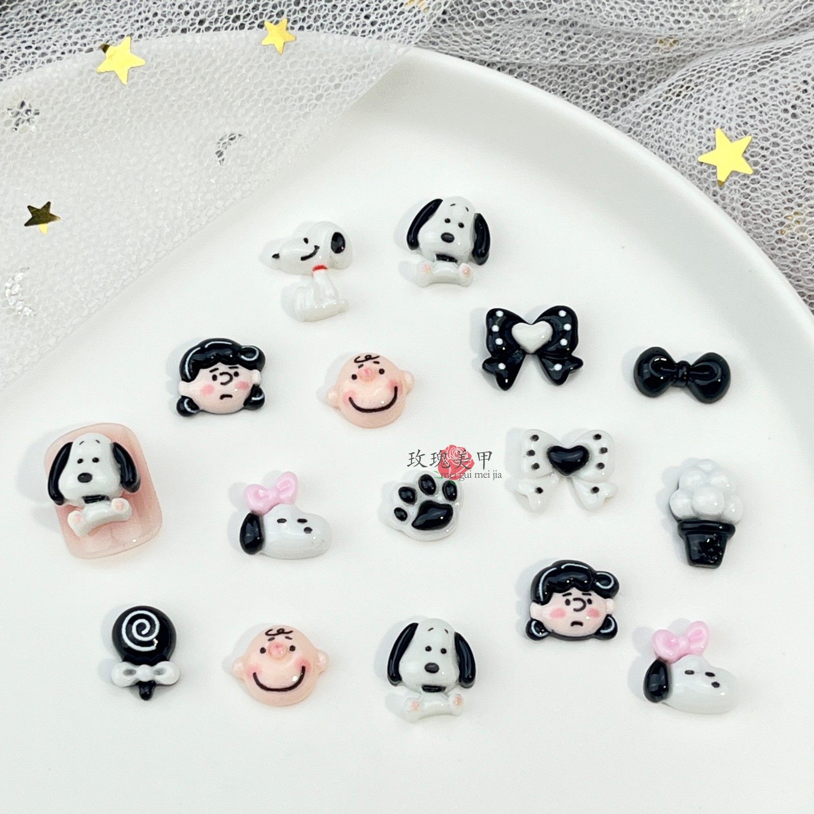 日韩公仔SNOOPY美甲饰品 猎犬史努比饰品配件 儿童穿戴甲指甲贴片,彩妆/香水/美妆工具,美甲工具,淘宝优惠券,粉丝福利购,淘宝优惠卷