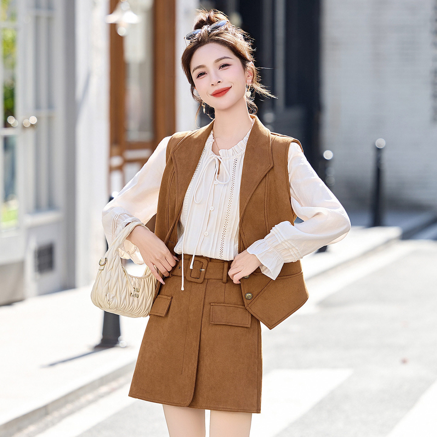 女式马甲2026春季新款女装翻领单排扣气质时尚背心短款外套WA1601,女装/女士精品,马夹,淘宝优惠券,粉丝福利购,淘宝优惠卷