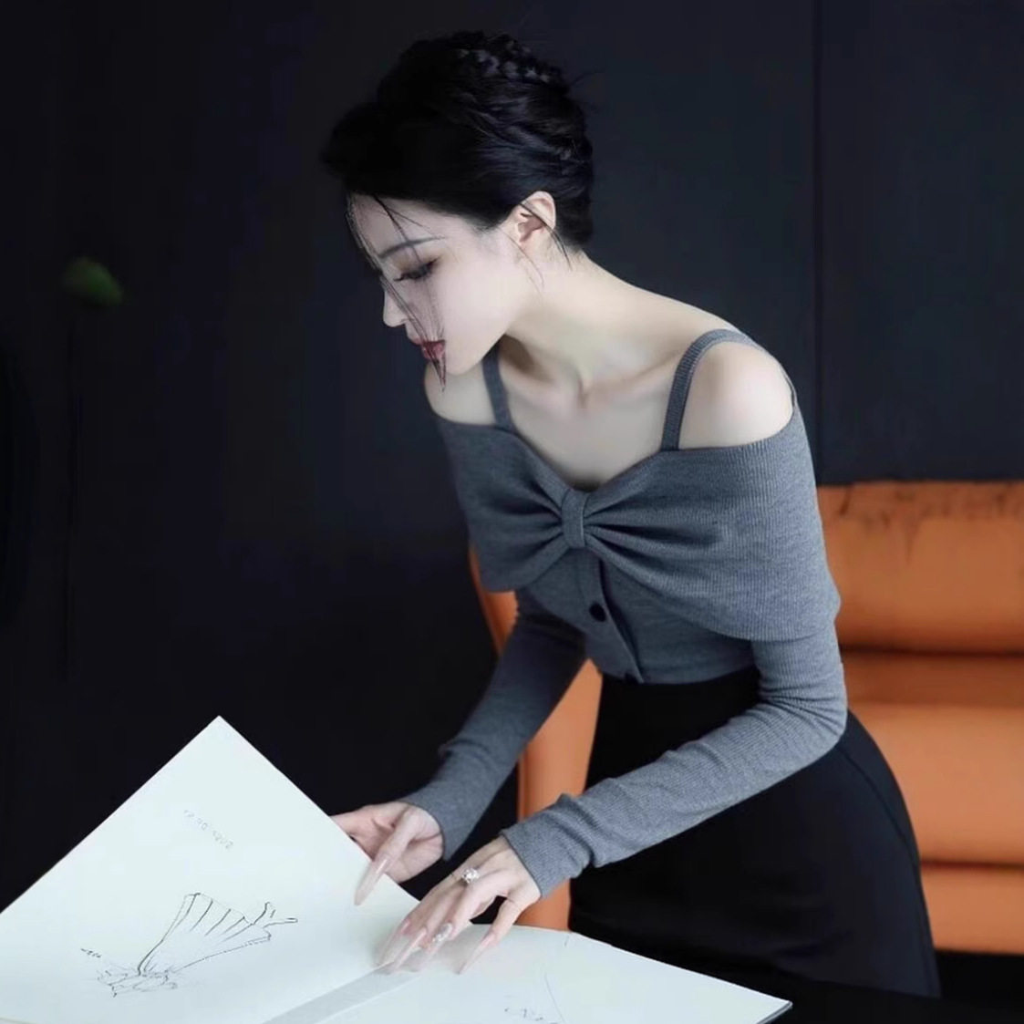 2025秋冬季新款露肩毛衣女设计感一字肩蝴蝶结针织衫打底内搭